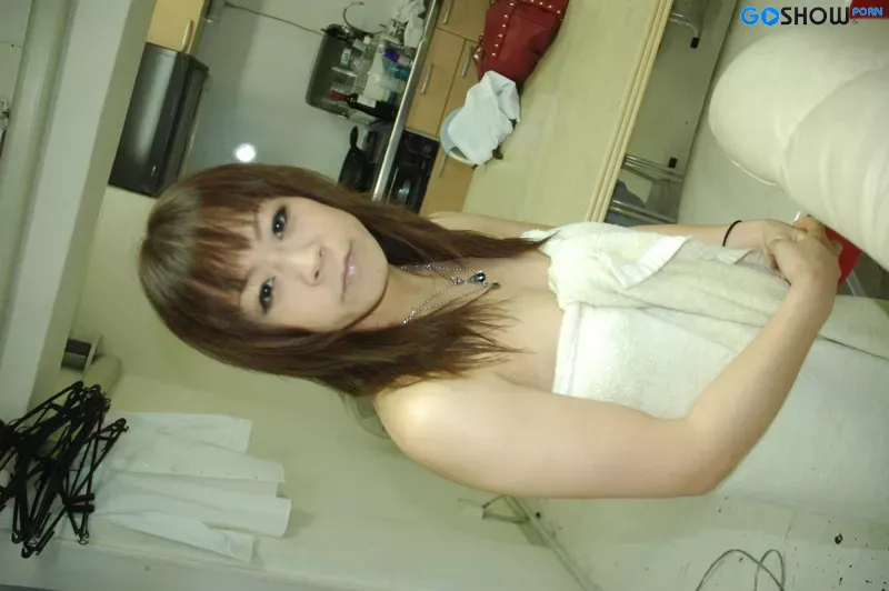 Pornos Movies Pornos Videos - Asian Vibrator Goddess Deepthroating Cock - Photo of the Day!